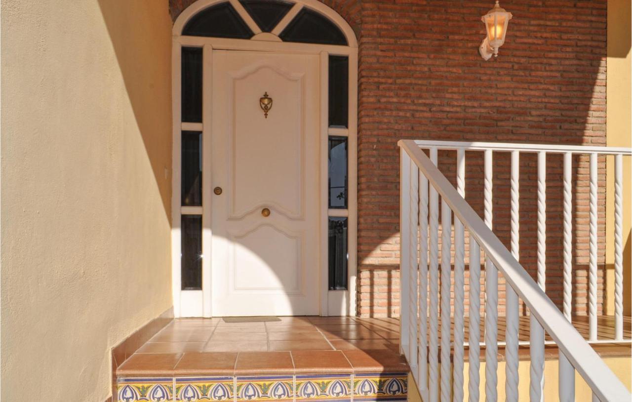 Cozy Home In Olivares With Outdoor Swimming Pool المظهر الخارجي الصورة